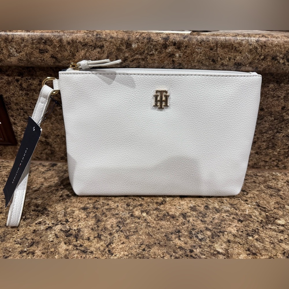 Brand new with tags Tommy Hilfiger wristlet
